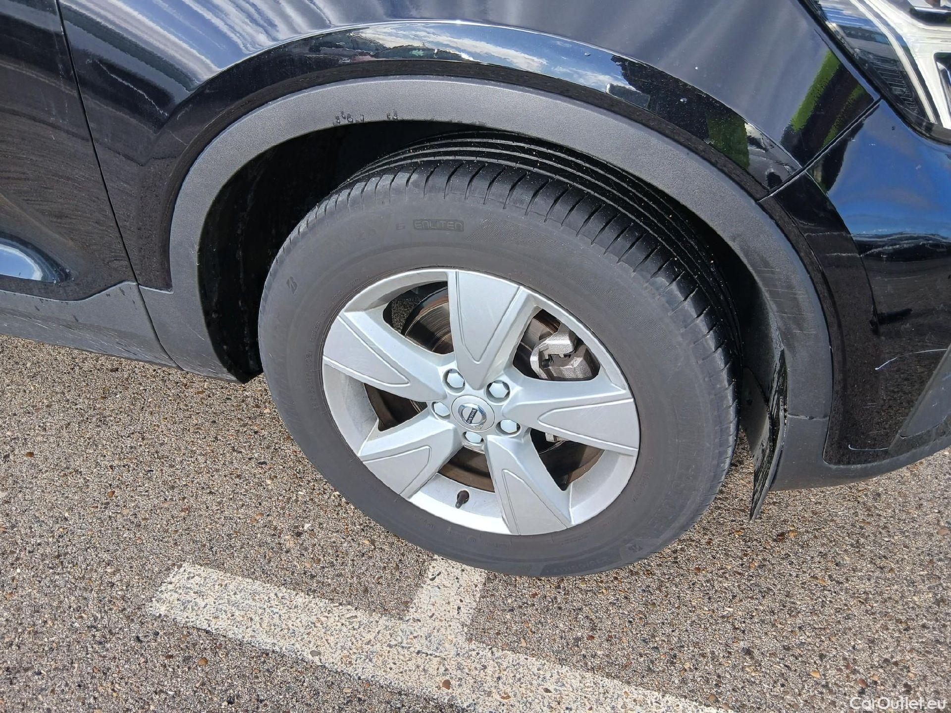  Volvo  XC 40 VOLVO XC40 / 2021 / 5P / todoterreno 1.5 T2 Essential Auto #23