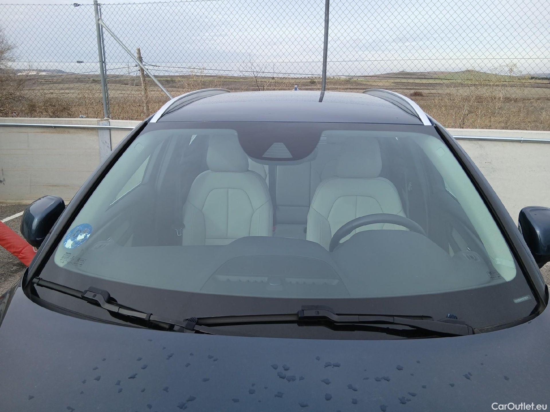  Volvo  XC 40 VOLVO XC40 / 2017 / 5P / todoterreno 1.5 T4 Twin Recharge Inscription Auto #1