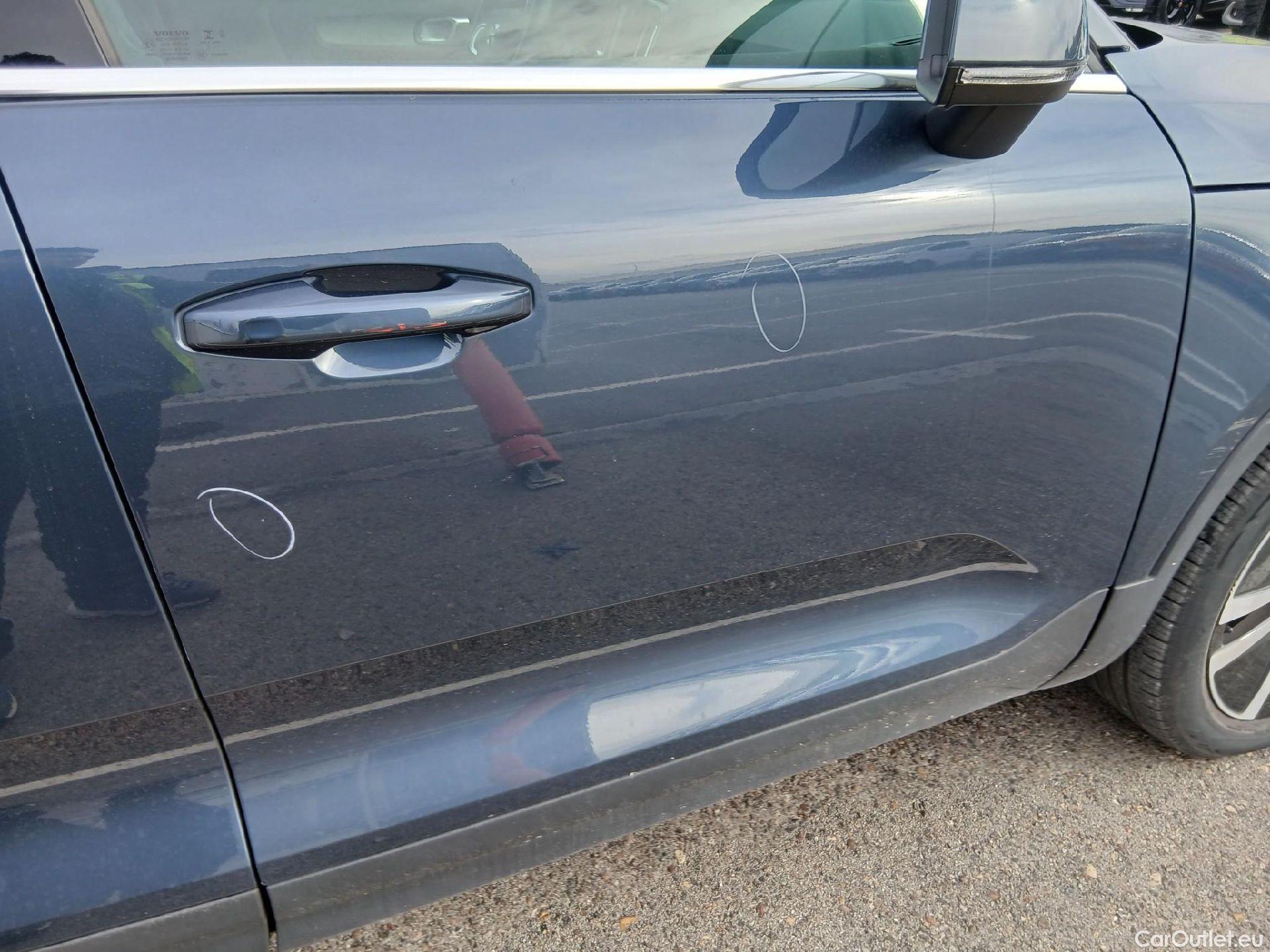  Volvo  XC 40 VOLVO XC40 / 2017 / 5P / todoterreno 1.5 T4 Twin Recharge Inscription Auto #36