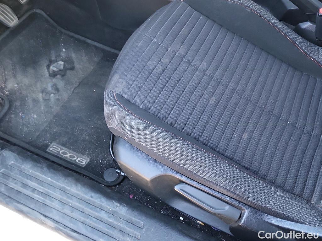  Peugeot  2008 PEUGEOT  / 2019 / 5P / todoterreno Active Pack Puretech 100 S&S BVM6 #11