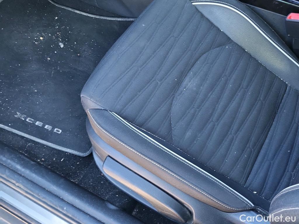  KIA  XCeed KIA  / 2022 / 5P / todoterreno 1.5 MHEV GT-line 118kW (160CV) DCT #25