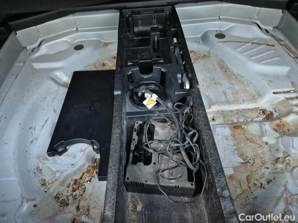  Opel   Grandland X OPEL Grandland / 2021 / 5P / todoterreno 1.5 CDTi Business Edition Auto #10