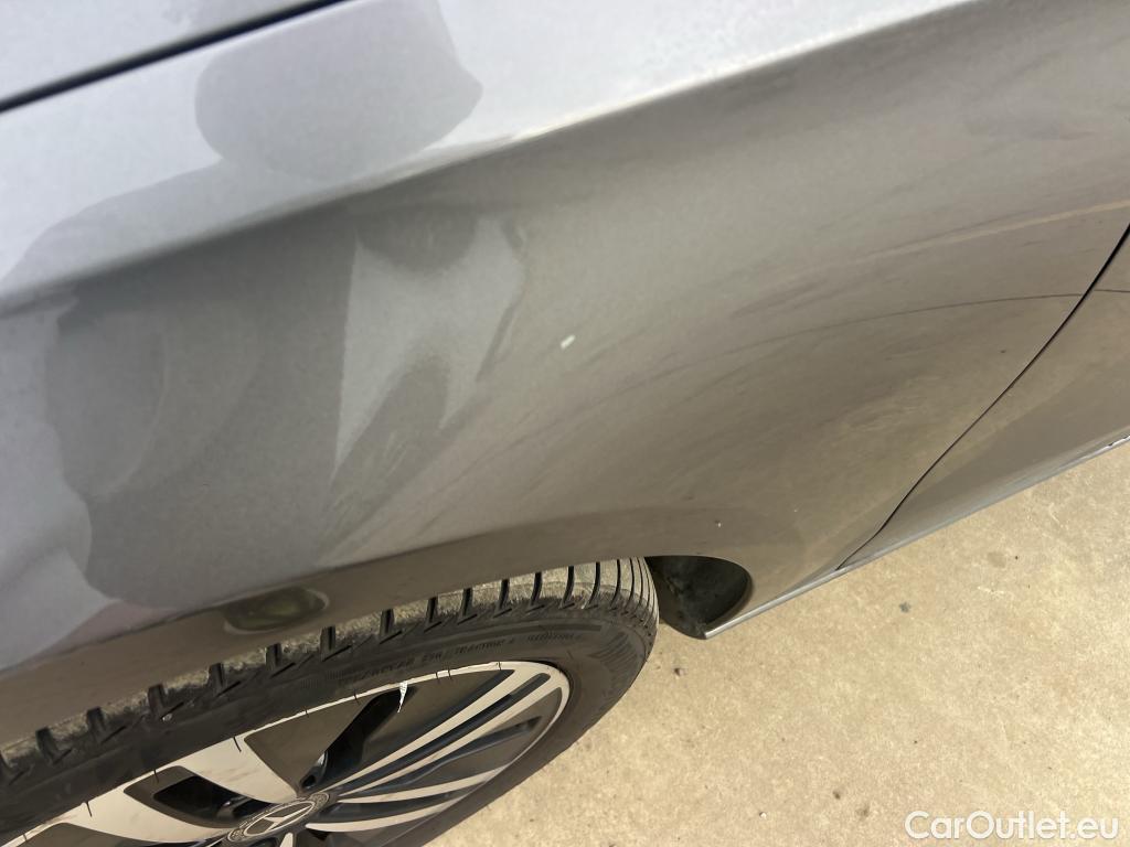  Mercedes  A-Klasse MERCEDES-BENZ Clase A / 2018 / 4P / sedán Sedán A 250 e #22