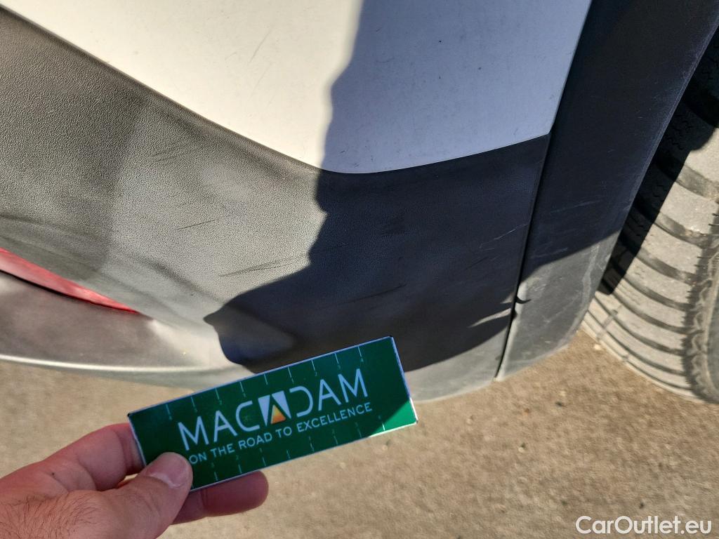  Peugeot  2008 PEUGEOT  / 2019 / 5P / todoterreno Active Pack Puretech 100 S&S BVM6 #28