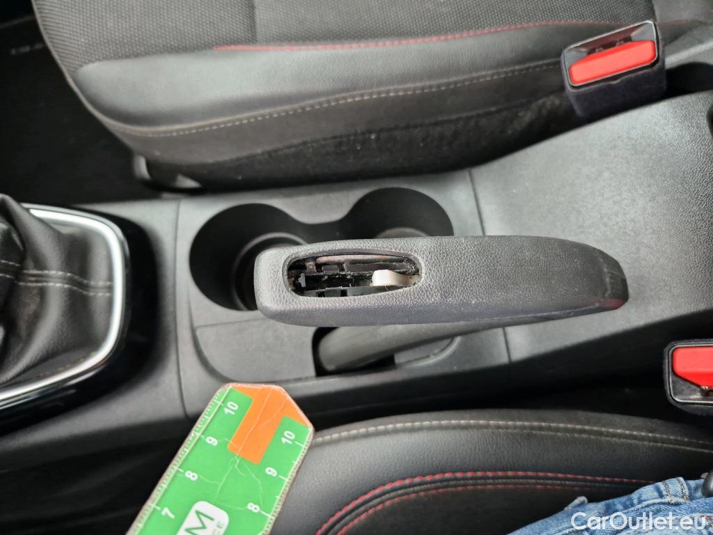  Opel  Crossland OPEL  / 2020 / 5P / crossover 1.5D 81kW (110CV) GS Line #37