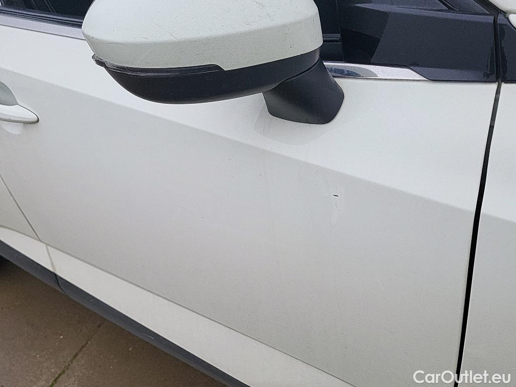  Nissan  Qashqai NISSAN  / 2021 / 5P / todoterreno DIG-T 103kW (140CV) mHEV 4x2 Acenta #5