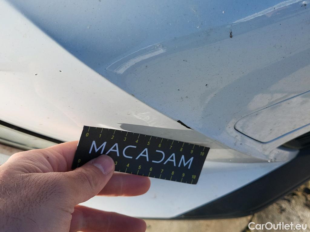  Peugeot  2008 PEUGEOT  / 2019 / 5P / todoterreno Active BlueHDI 100 S&S BVM6 #8