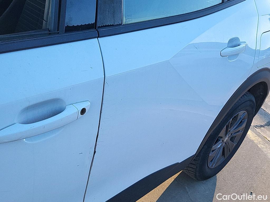  Peugeot  2008 PEUGEOT  / 2019 / 5P / todoterreno Active Pack Puretech 100 S&S BVM6 #25