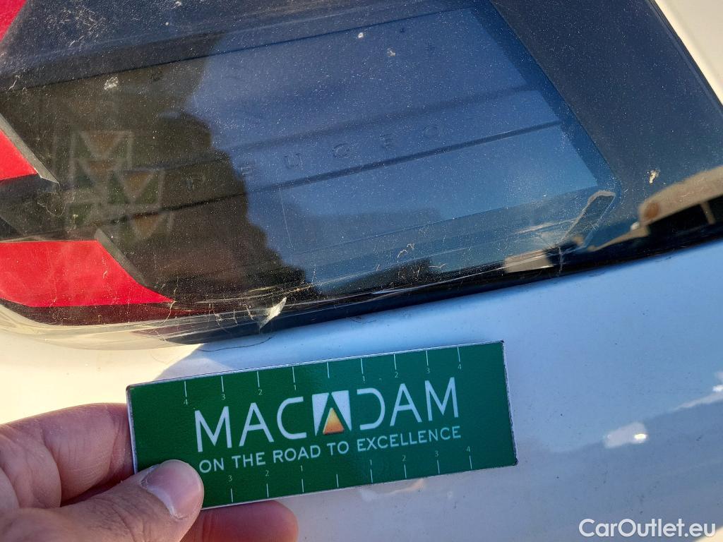  Peugeot  2008 PEUGEOT  / 2019 / 5P / todoterreno Active Pack Puretech 100 S&S BVM6 #2