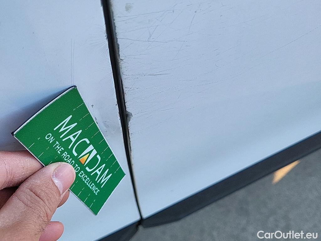  Peugeot  2008 PEUGEOT  / 2019 / 5P / todoterreno Active Pack Puretech 100 S&S BVM6 #26