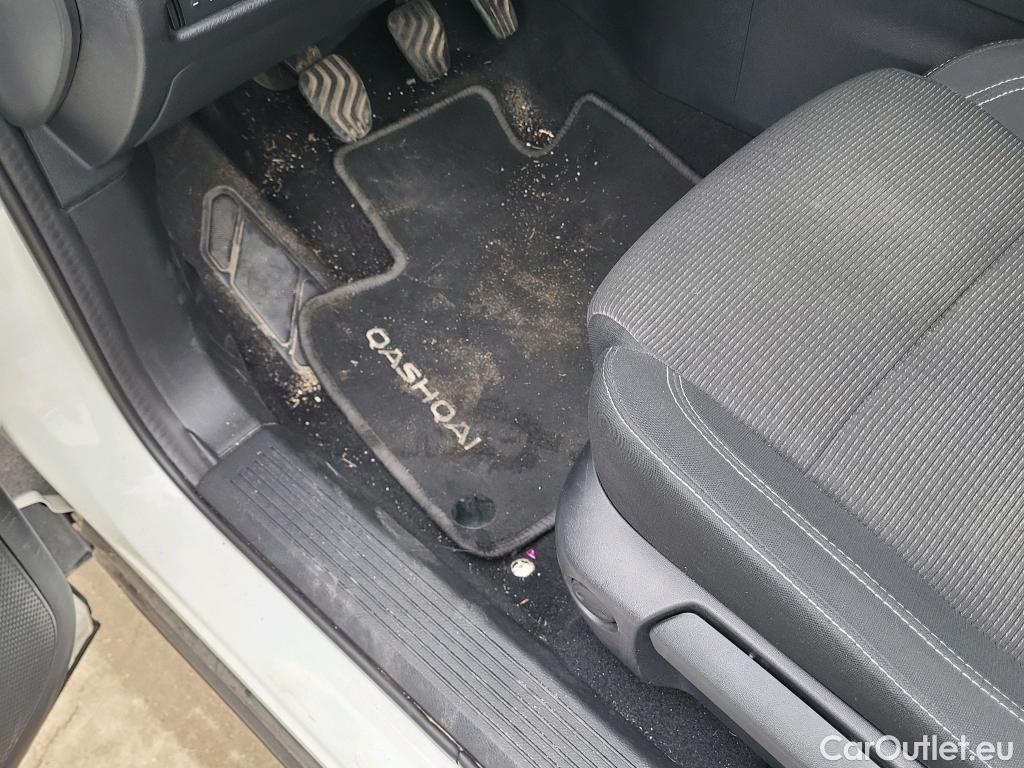  Nissan  Qashqai NISSAN  / 2021 / 5P / todoterreno DIG-T 103kW (140CV) mHEV 4x2 Acenta #16