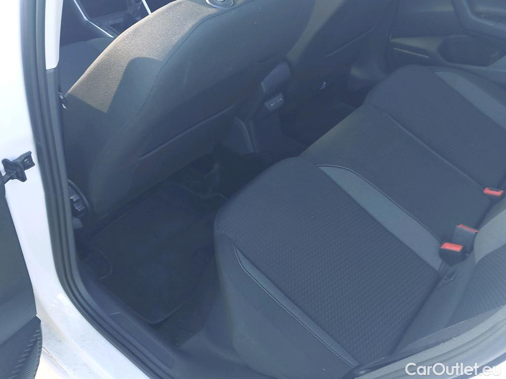  Volkswagen  Polo VOLKSWAGEN  / 2021 / 5P / berlina con portón Life 1.0 TSI 70kW (95CV) #12