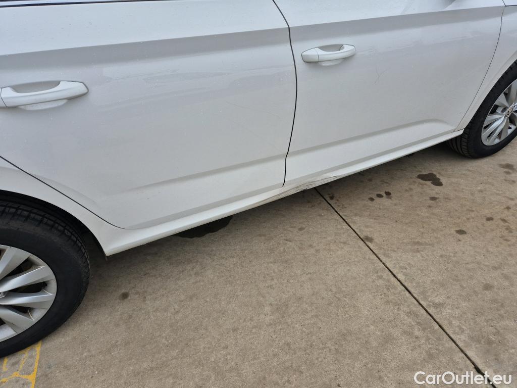  Skoda  KAMIQ SKODA  1.0 TSI 81kW (110CV) DSG Ambition (CX) #5