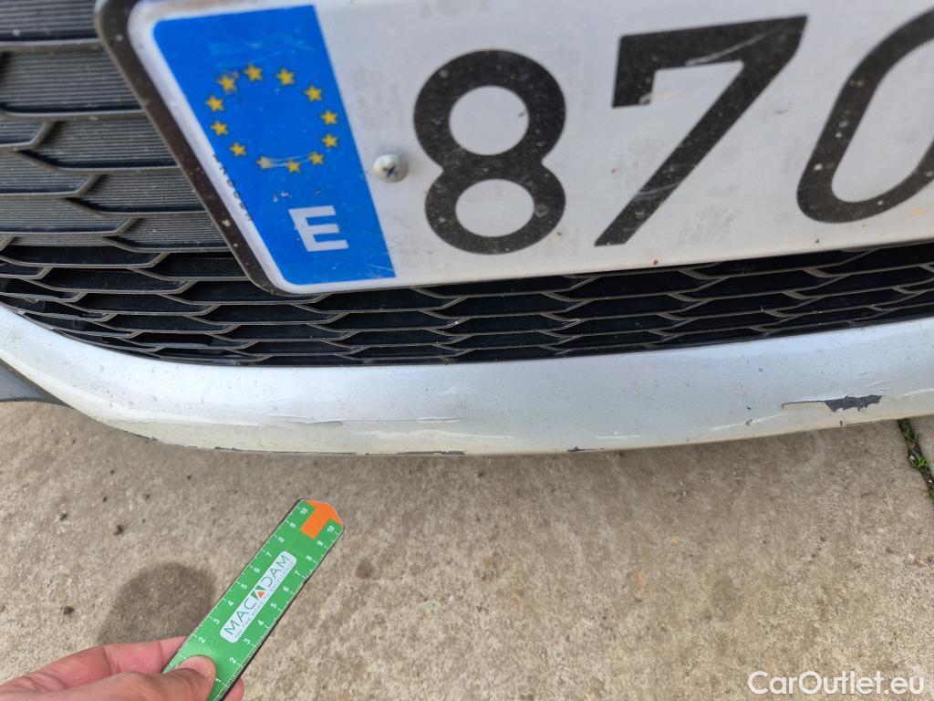  Toyota  Corolla TOYOTA  / 2019 / 5P / berlina con portón 1.8 125H BUSINESS PLUS E-CVT #13