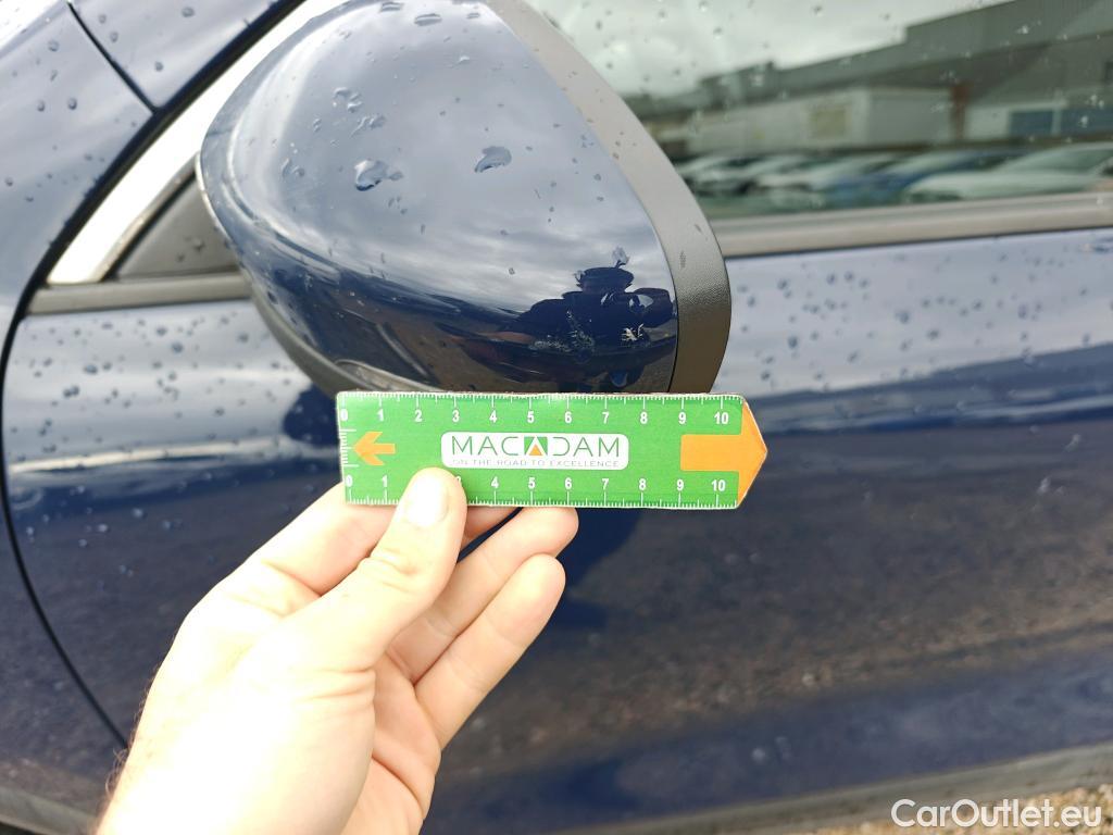  Ford  Kuga FORD  / 2019 / 5P / todoterreno Titanium 2.5 Duratec FHEV 140kW Auto #39