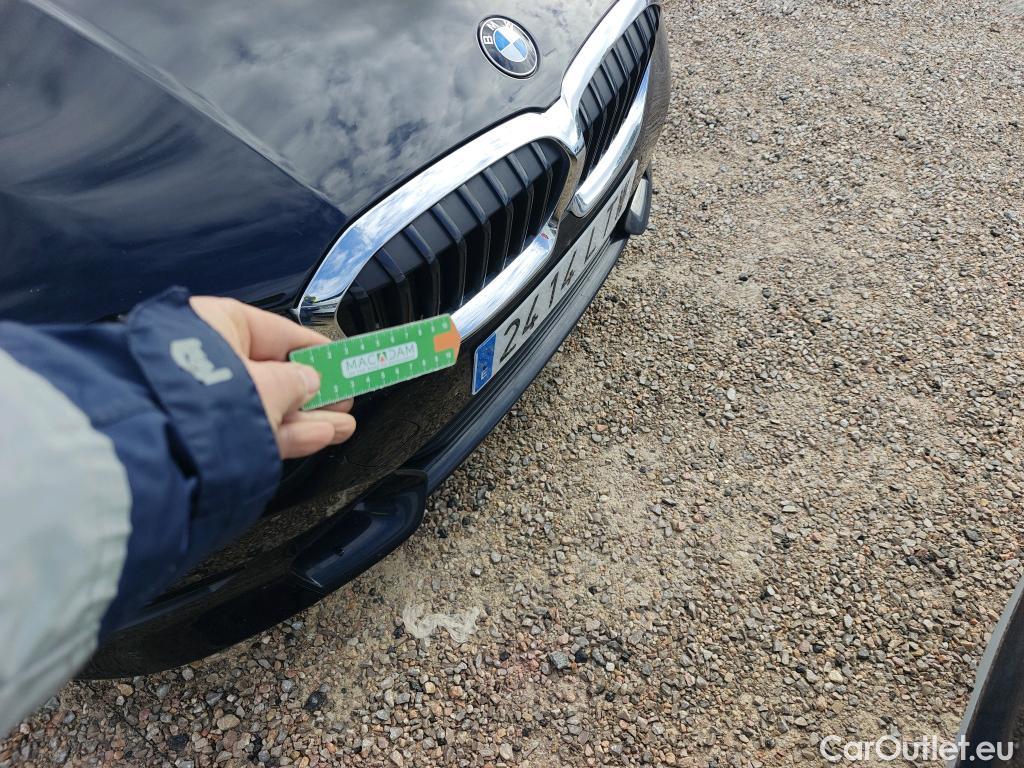  Bmw  Serie 3 BMW  / 2018 / 4P / sedán 318d Auto. #13