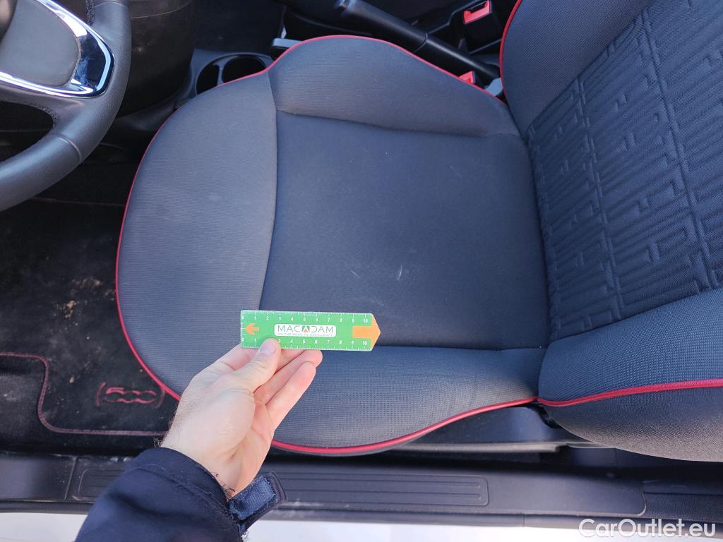  Fiat  500 FIAT  / 2015 / 3P / berlina con portón Red 1.0 Hybrid 51KW (70 CV)(SP)(SL) (AC4) #8