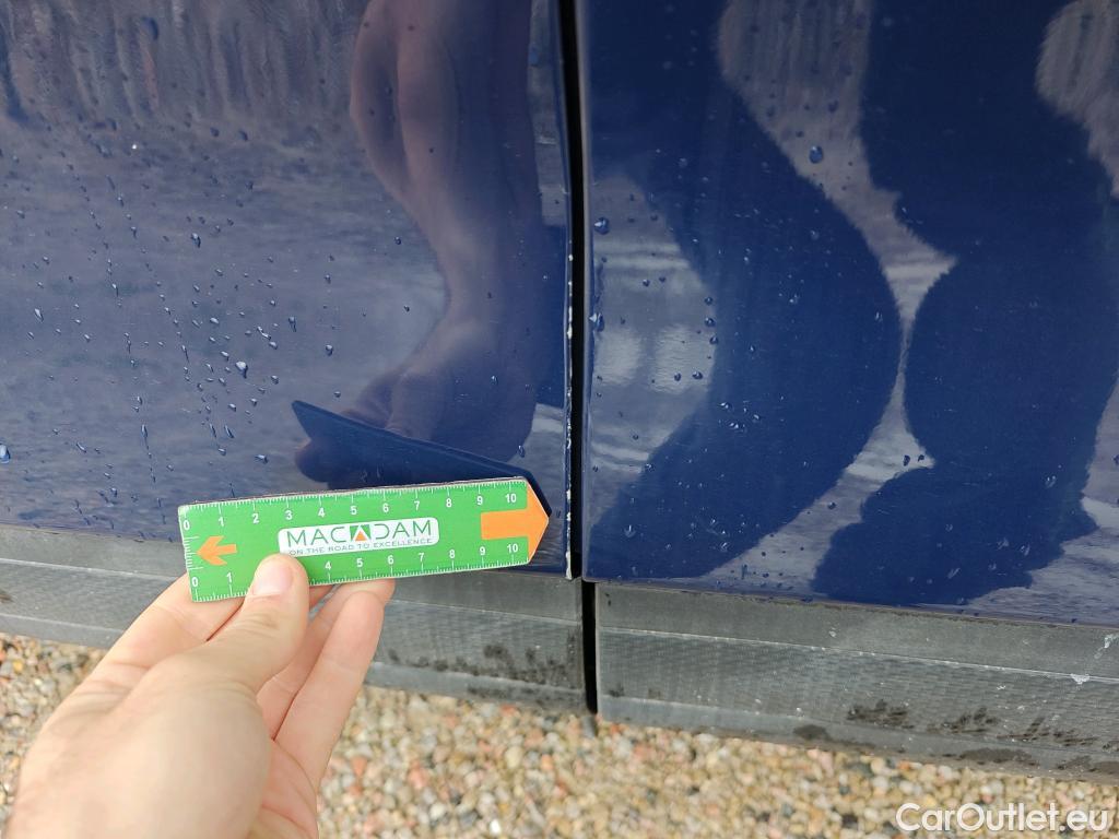  Ford  Kuga FORD  / 2019 / 5P / todoterreno Titanium 2.5 Duratec FHEV 140kW Auto #6