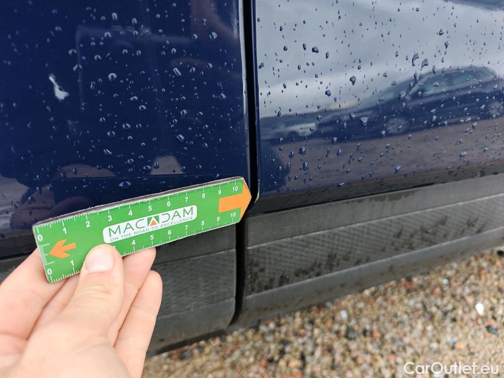  Ford  Kuga FORD  / 2019 / 5P / todoterreno Titanium 2.5 Duratec FHEV 140kW Auto #64