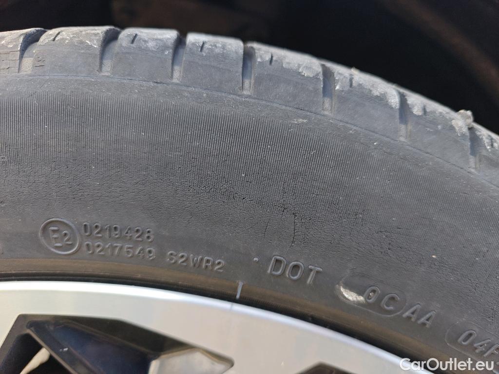  Hyundai   Ioniq HYUNDAI 5 / 2021 / 5P / todoterreno 73KWH 160KW Energy RWD #9