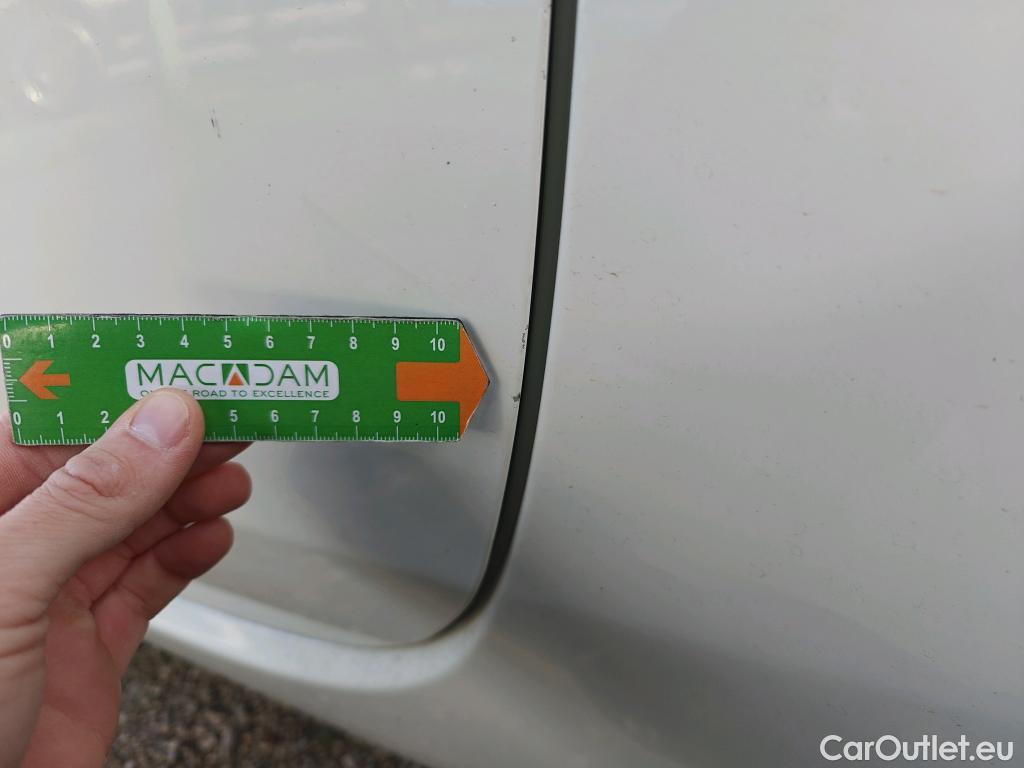  Fiat  500 FIAT  / 2015 / 3P / berlina con portón Red 1.0 Hybrid 51KW (70 CV)(SP)(SL) (AC4) #3