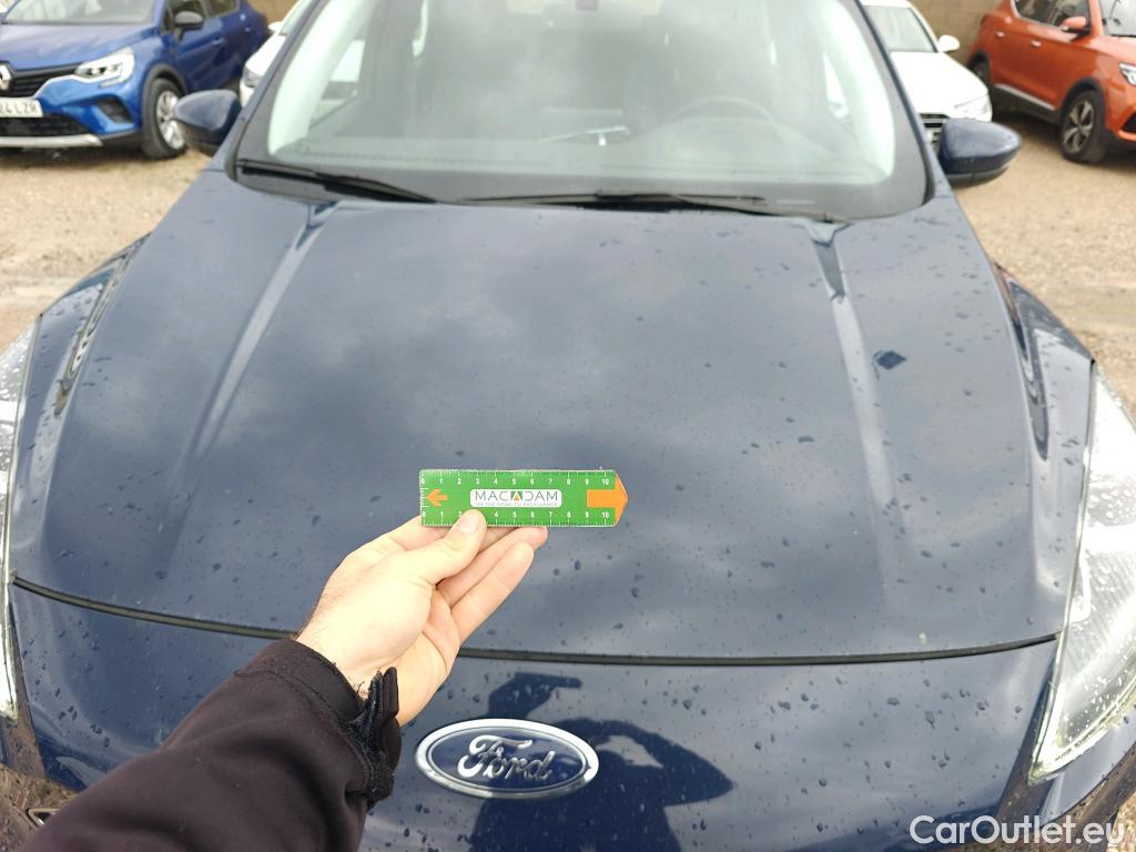  Ford  Kuga FORD  / 2019 / 5P / todoterreno Titanium 2.5 Duratec FHEV 140kW Auto #51