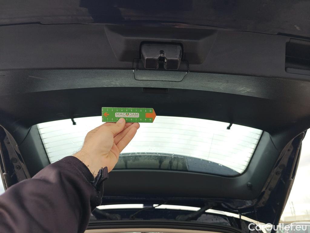  Ford  Kuga FORD  / 2019 / 5P / todoterreno Titanium 2.5 Duratec FHEV 140kW Auto #28