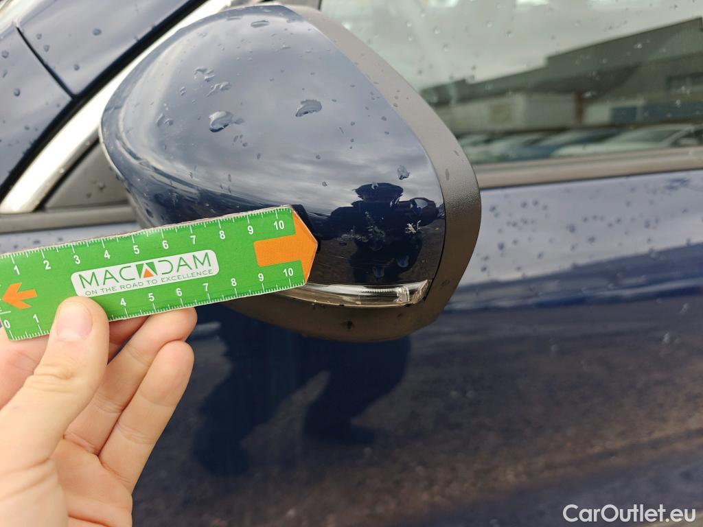  Ford  Kuga FORD  / 2019 / 5P / todoterreno Titanium 2.5 Duratec FHEV 140kW Auto #40