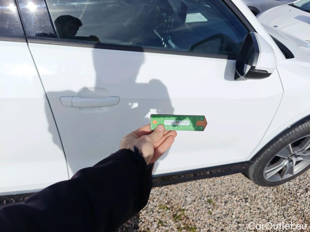  Audi  Q2 AUDI  / 2016 / 5P / todoterreno Design 35 TFSI 110kW (150CV) S tronic #19