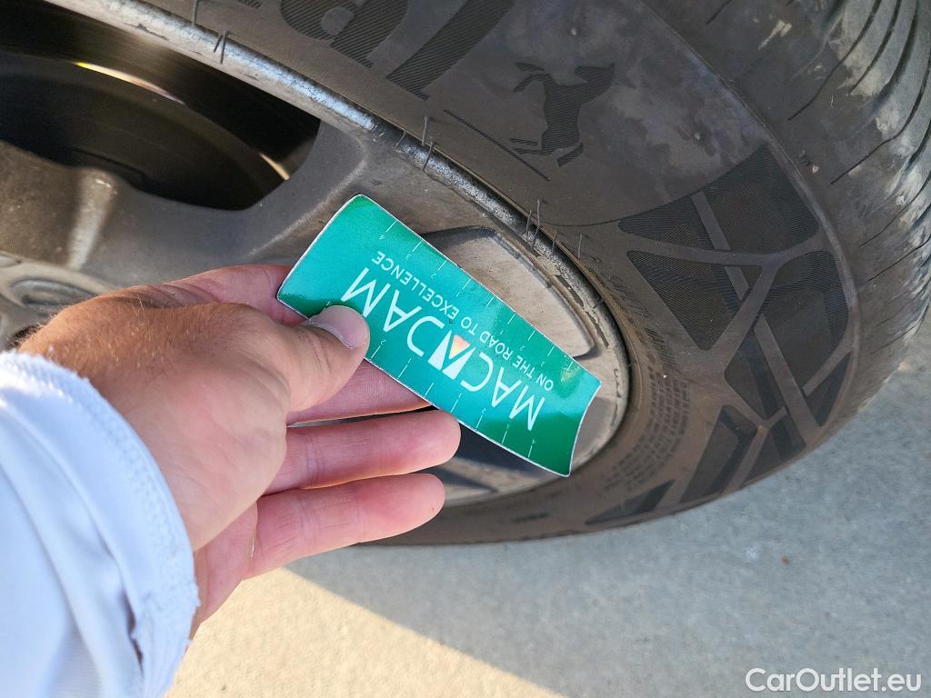  Volvo  XC 40 VOLVO XC40 / 2017 / 5P / todoterreno 1.5 T3 Momentum Core Auto #16