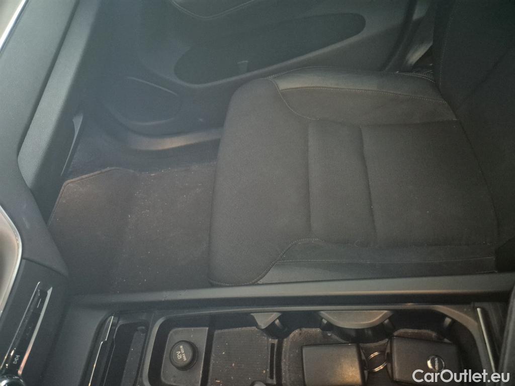  Volvo  XC60 VOLVO  / 2017 / 5P / todoterreno 2.0 D3 Momentum #10