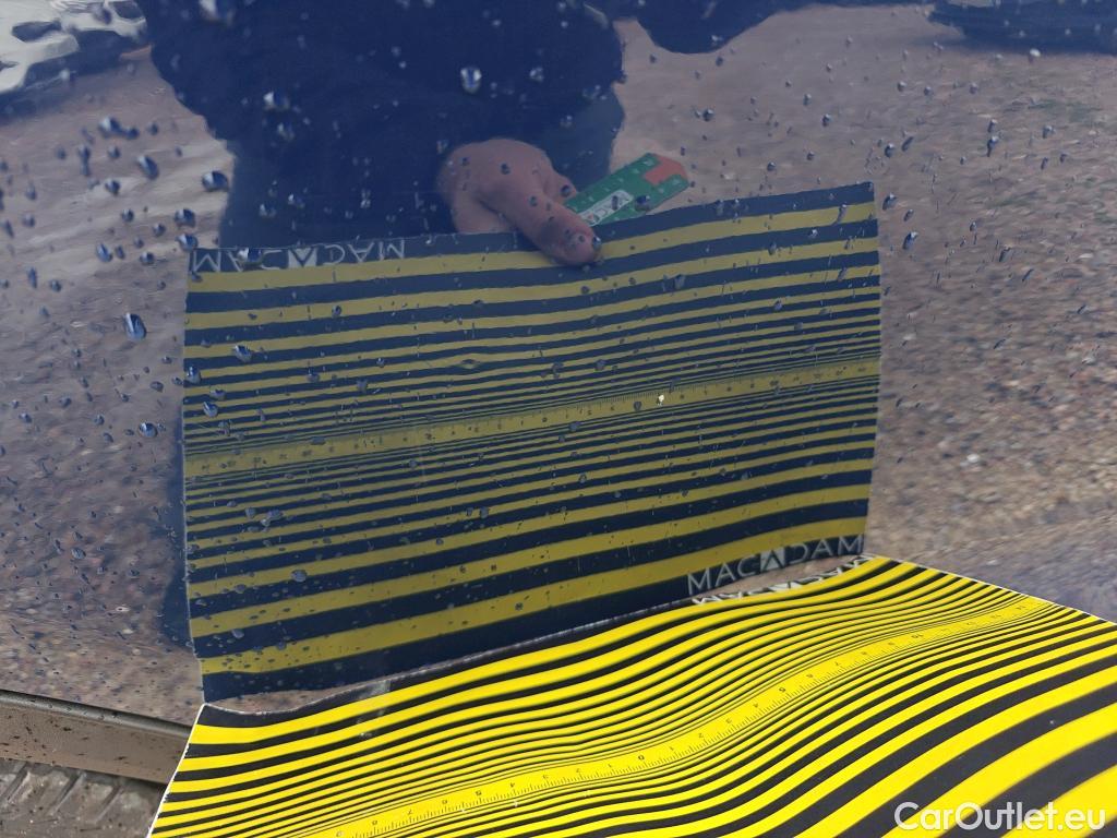  Ford  Kuga FORD  / 2019 / 5P / todoterreno Titanium 2.5 Duratec FHEV 140kW Auto #9