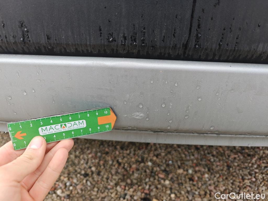  Ford  Kuga FORD  / 2019 / 5P / todoterreno Titanium 2.5 Duratec FHEV 140kW Auto #18