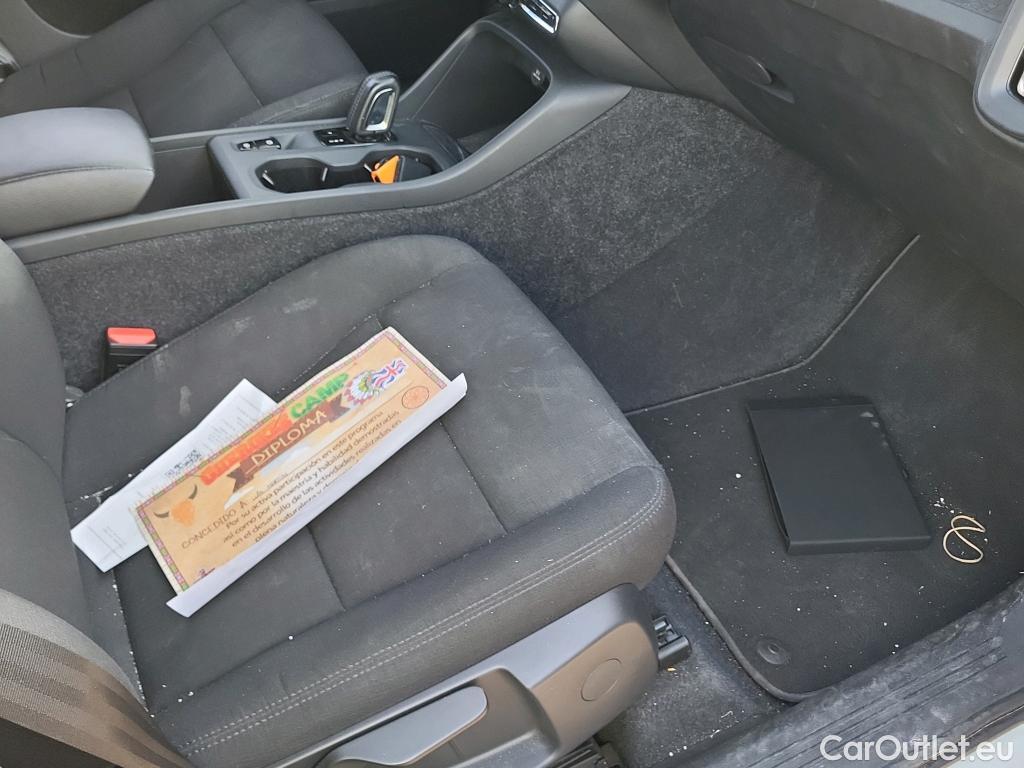  Volvo  XC 40 VOLVO XC40 / 2017 / 5P / todoterreno 1.5 T3 Momentum Core Auto #29