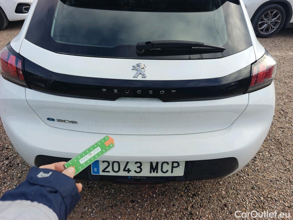  Peugeot  208 PEUGEOT e- / 2019 / 5P / berlina con portón Eléctrico Active #6