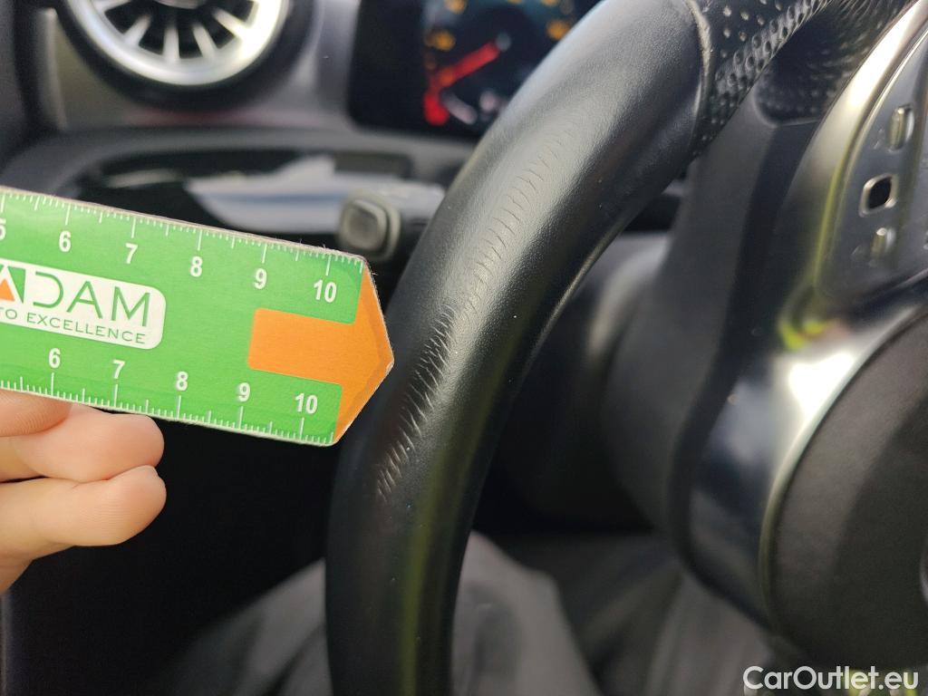  Mercedes  A-Klasse MERCEDES-BENZ Clase A / 2018 / 5P / berlina con portón A 180 d #29