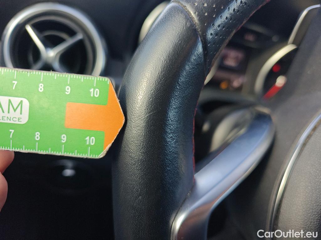  Mercedes  GLA MERCEDES-BENZ Clase  / 2017 / 5P / todoterreno  220 d #51