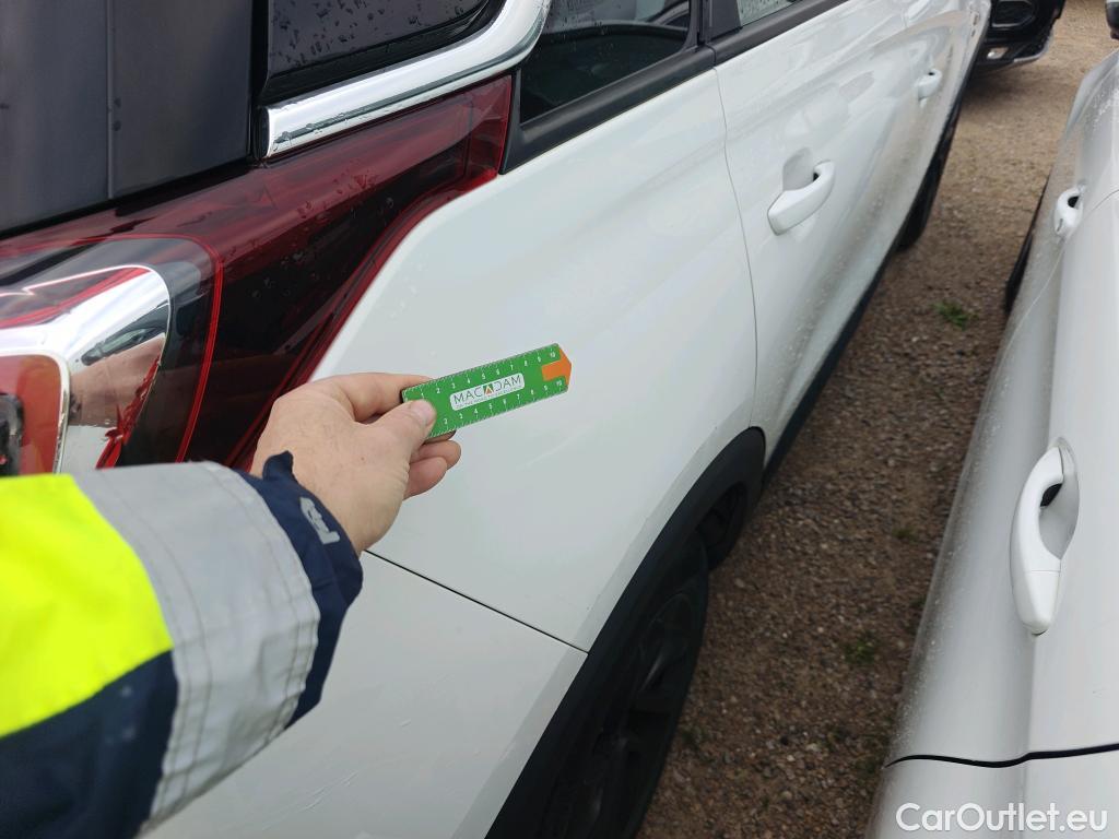  Opel  Crossland OPEL  X / 2017 / 5P / todoterreno 1.2 81kW Design Line 120 Aniversario S/S (CX) #7