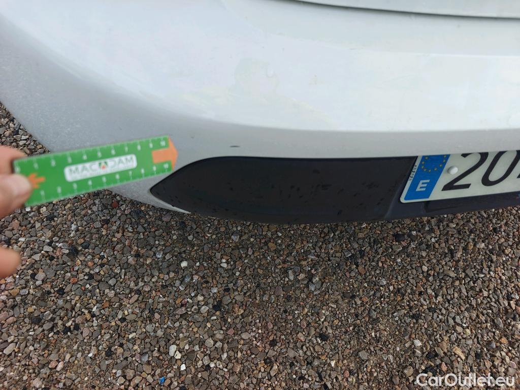  Peugeot  208 PEUGEOT e- / 2019 / 5P / berlina con portón Eléctrico Active #19