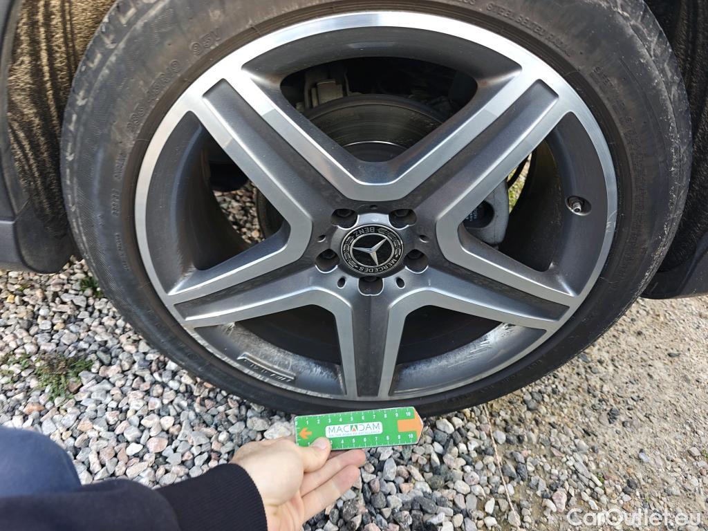  Mercedes  GLA MERCEDES-BENZ Clase  / 2017 / 5P / todoterreno  220 d #24