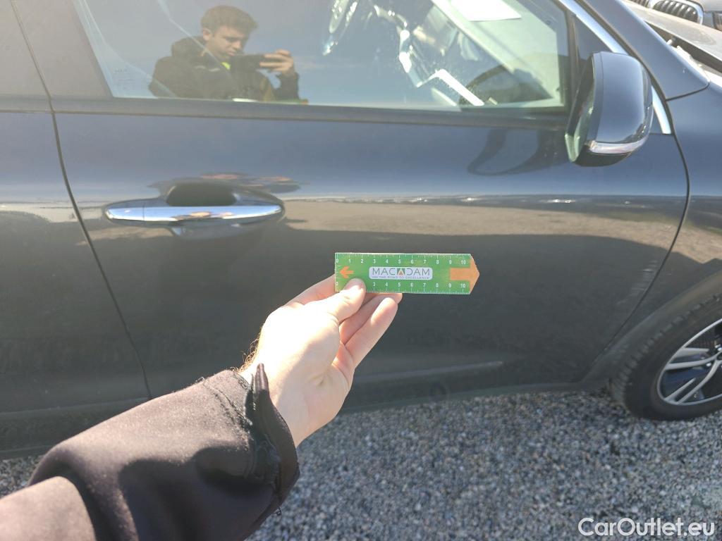  KIA  Niro KIA  / 2019 / 5P / crossover 1.6 GDi HEV 104kW (141CV) Drive #1