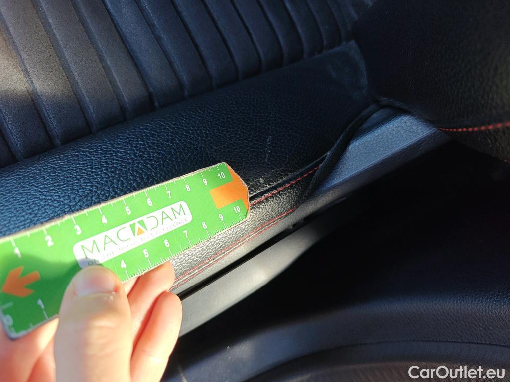  Mercedes  GLA MERCEDES-BENZ Clase  / 2017 / 5P / todoterreno  220 d #43