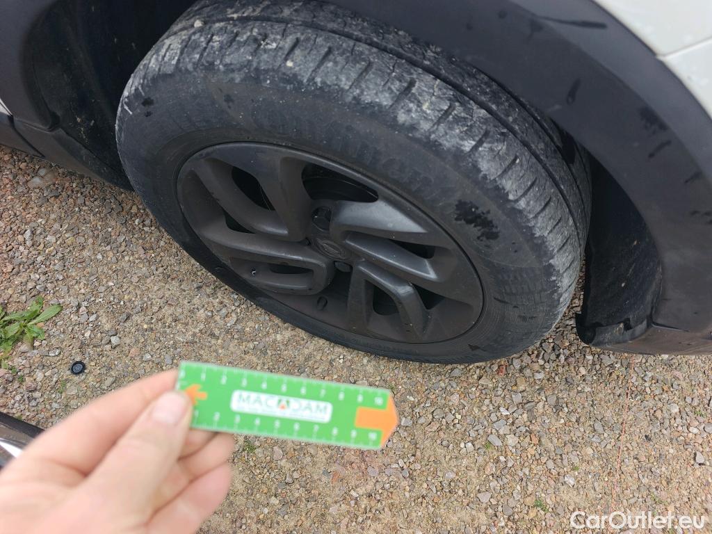  Opel  Crossland OPEL  X / 2017 / 5P / todoterreno 1.2 81kW Design Line 120 Aniversario S/S (CX) #15