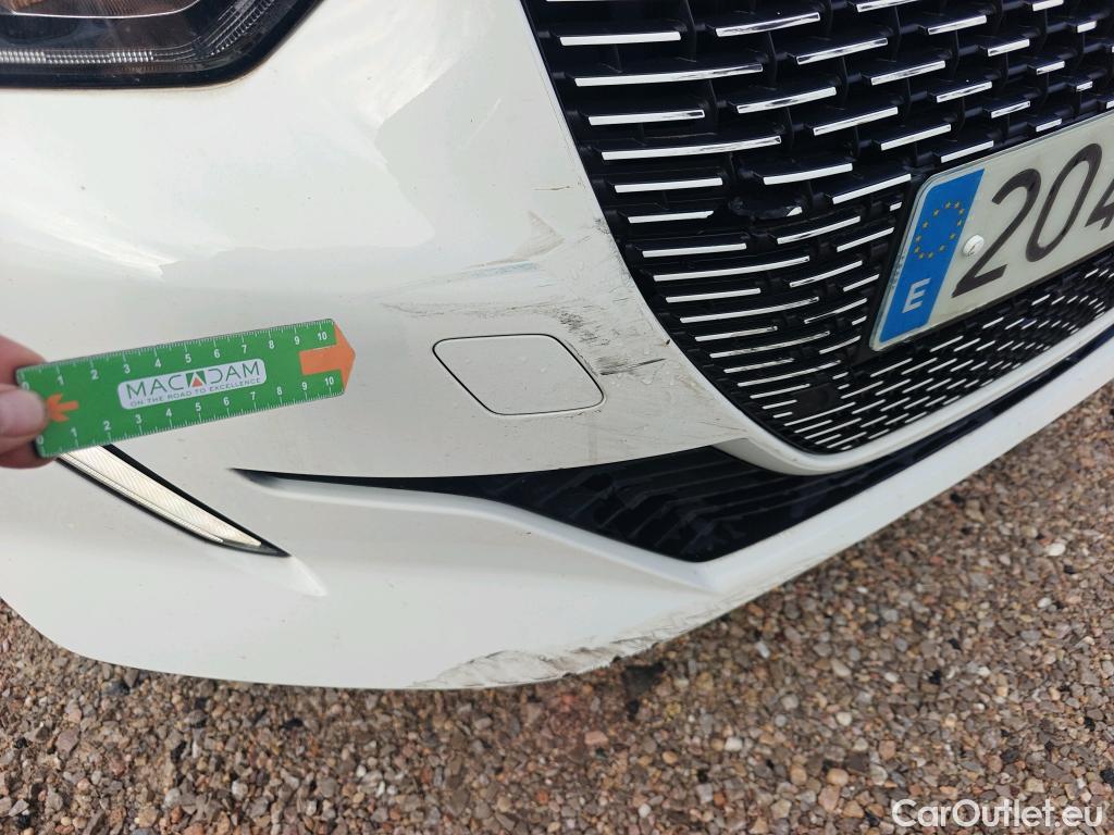  Peugeot  208 PEUGEOT e- / 2019 / 5P / berlina con portón Eléctrico Active #11