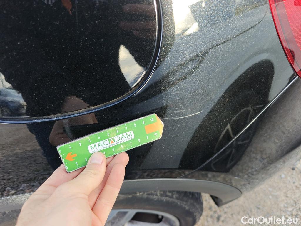  Mercedes  GLA MERCEDES-BENZ Clase  / 2017 / 5P / todoterreno  220 d #57