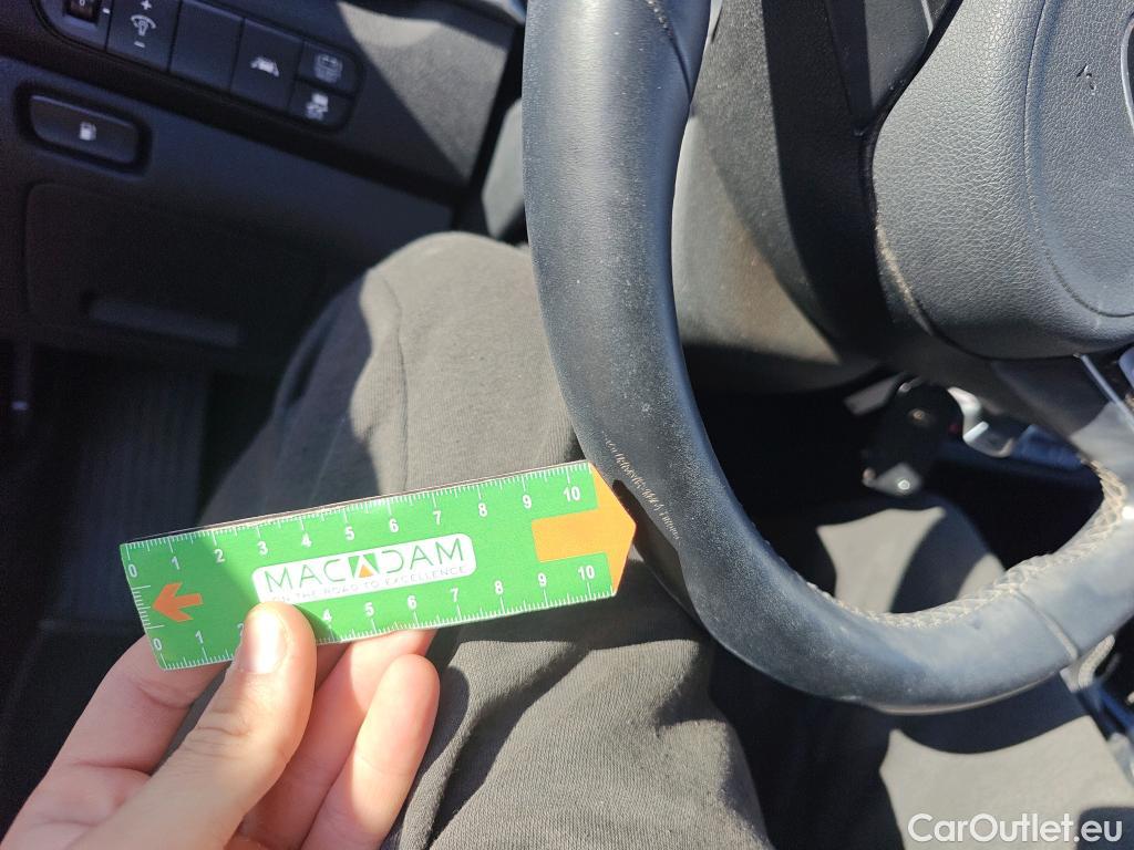  KIA  Niro KIA  / 2019 / 5P / crossover 1.6 GDi HEV 104kW (141CV) Drive #20