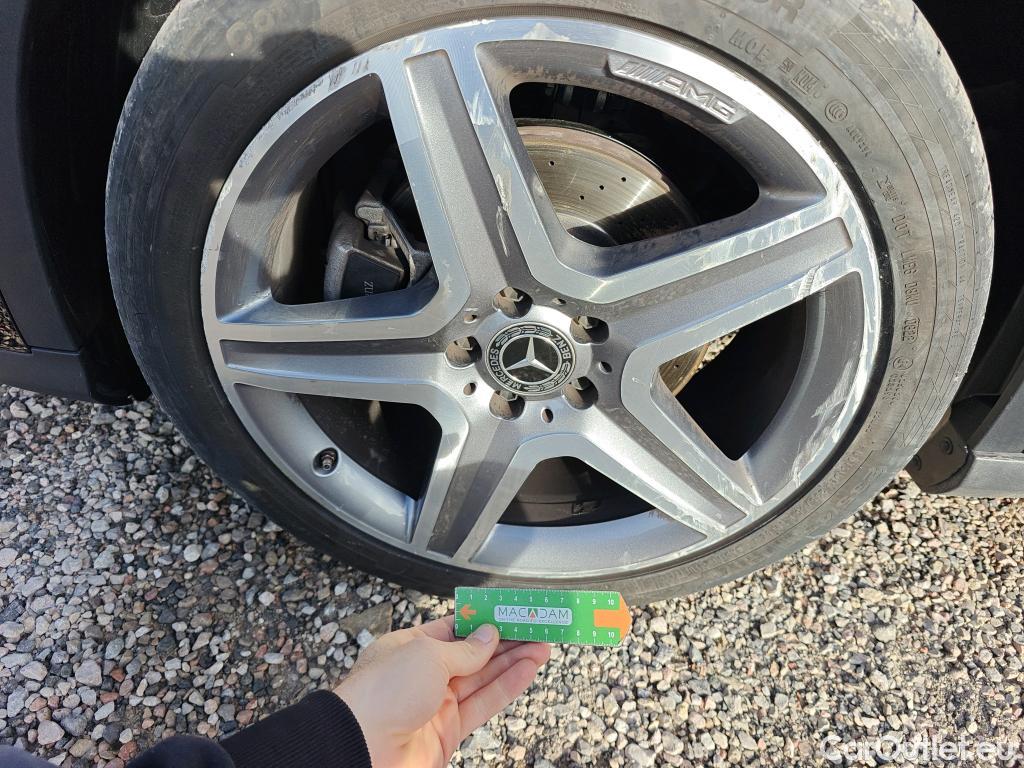  Mercedes  GLA MERCEDES-BENZ Clase  / 2017 / 5P / todoterreno  220 d #26