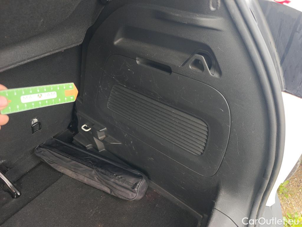  Opel  Crossland OPEL  X / 2017 / 5P / todoterreno 1.2 81kW Design Line 120 Aniversario S/S (CX) #2