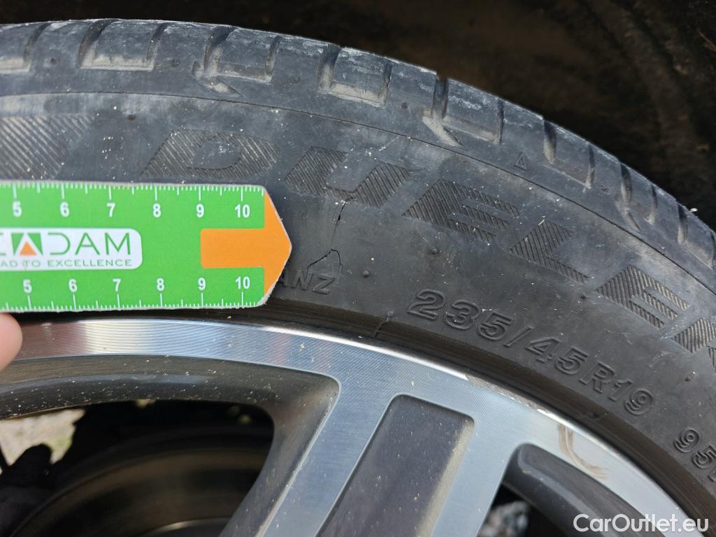  Mercedes  GLA MERCEDES-BENZ Clase  / 2017 / 5P / todoterreno  220 d #5