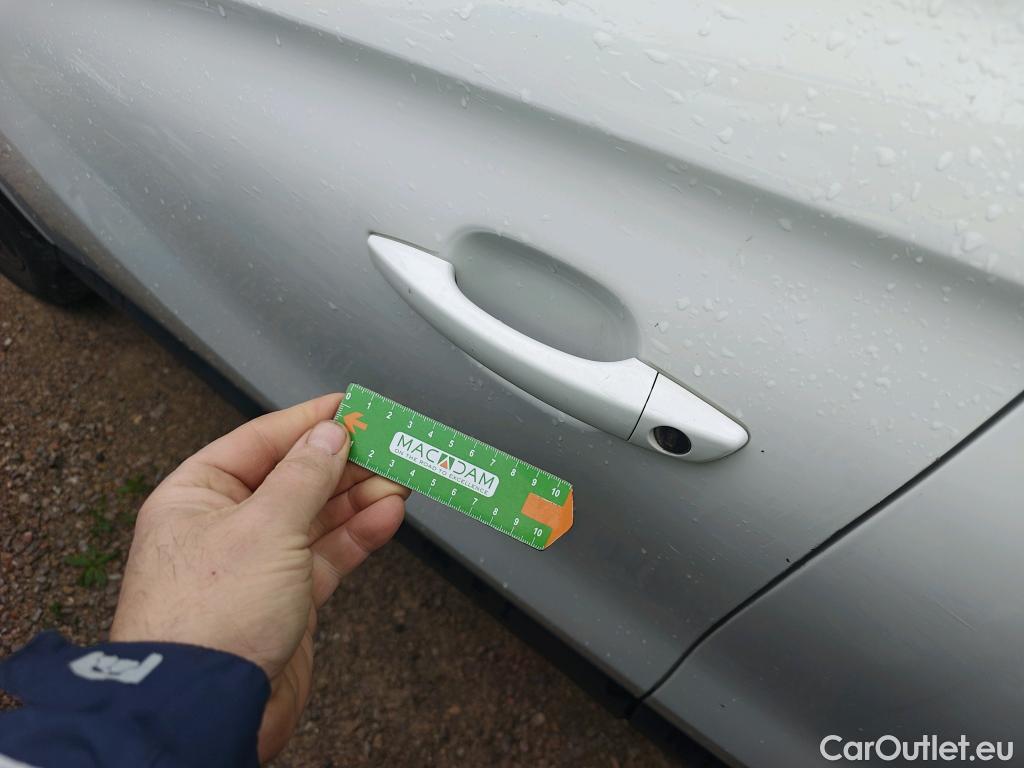  Opel  Crossland OPEL  X / 2017 / 5P / todoterreno 1.2 81kW Design Line 120 Aniversario S/S (CX) #32